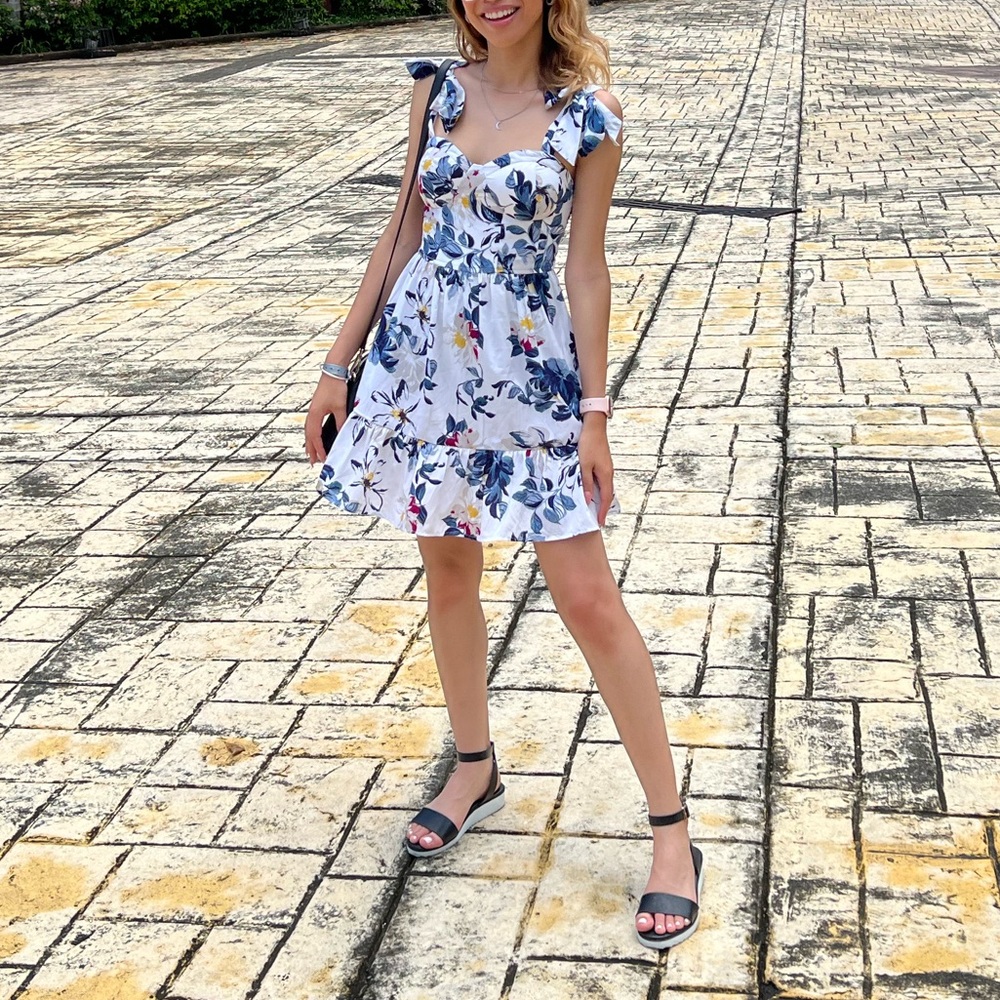 White Floral Dress - Picture 7 of 7